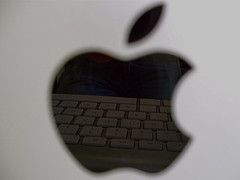    Apple      23  2008 