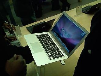 Apple MacBook Air   SSD   