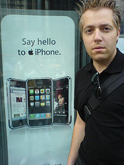 Apple        Apple iPhone