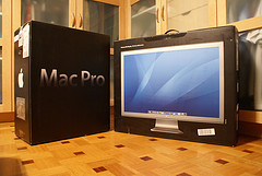   Mac Pro  Apple Cinema Display