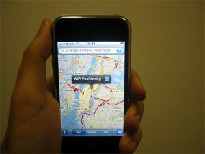  iPhone     GPS